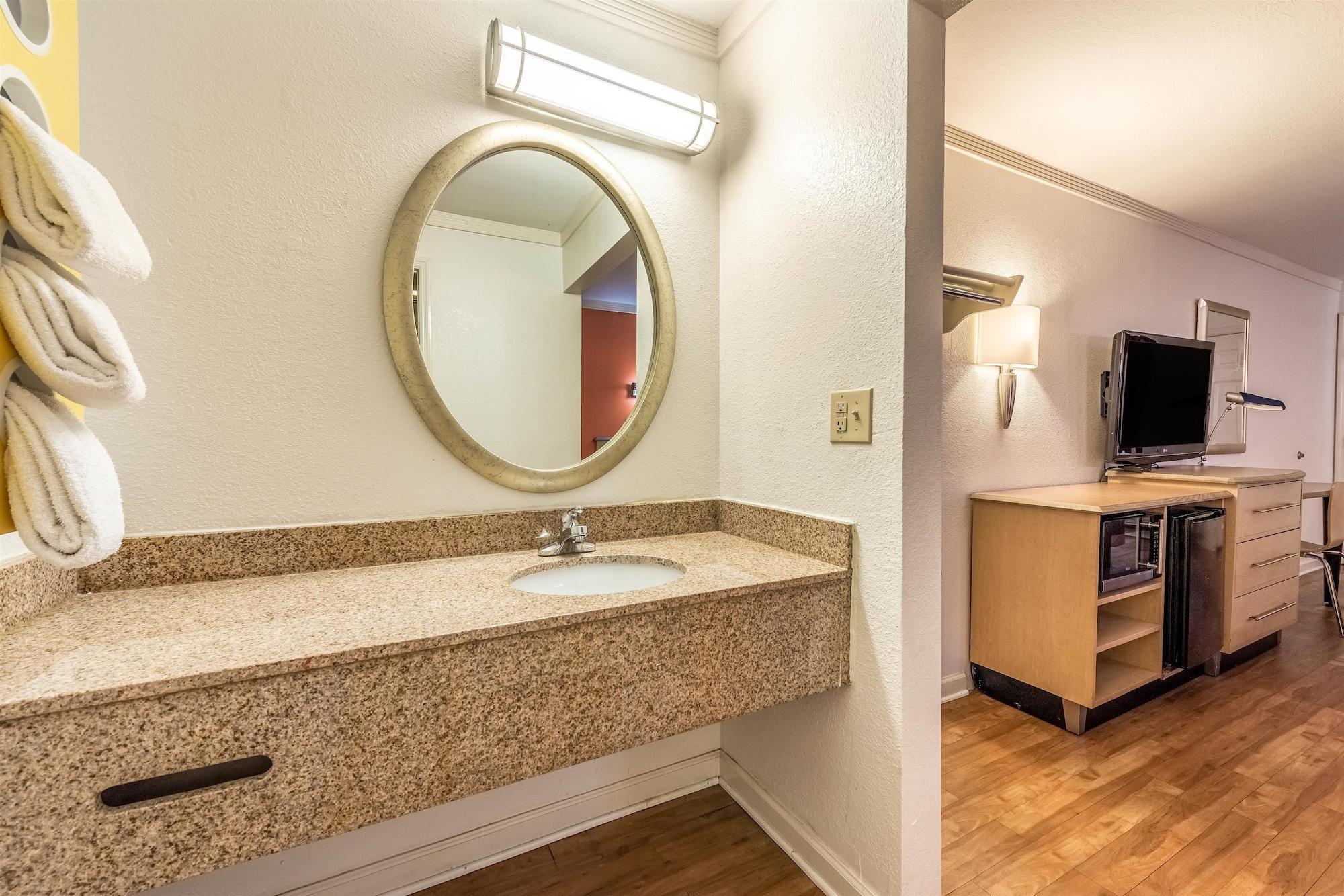 Motel 6-Gatlinburg, Tn - Smoky Mountains Bagian luar foto