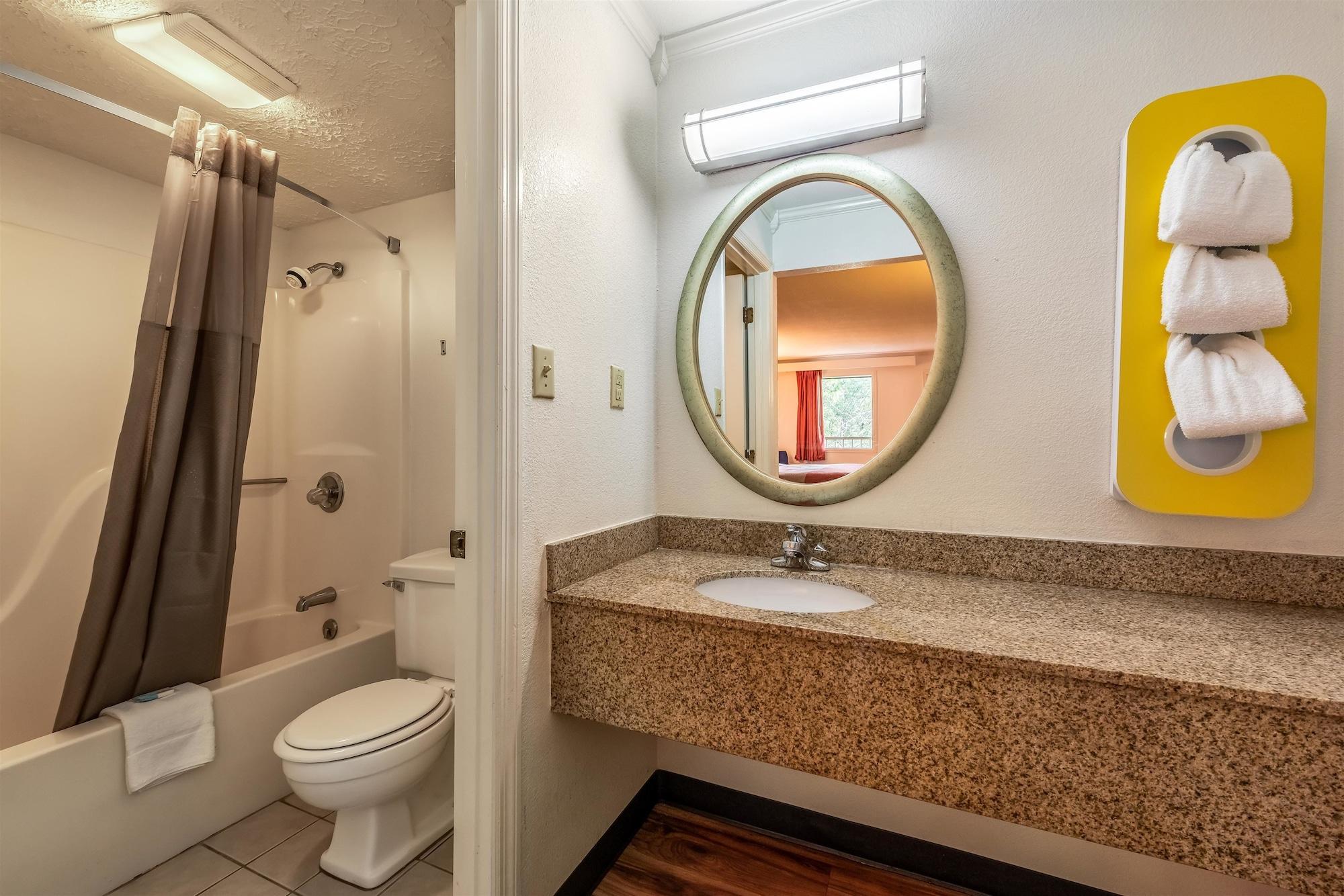 Motel 6-Gatlinburg, Tn - Smoky Mountains Bagian luar foto